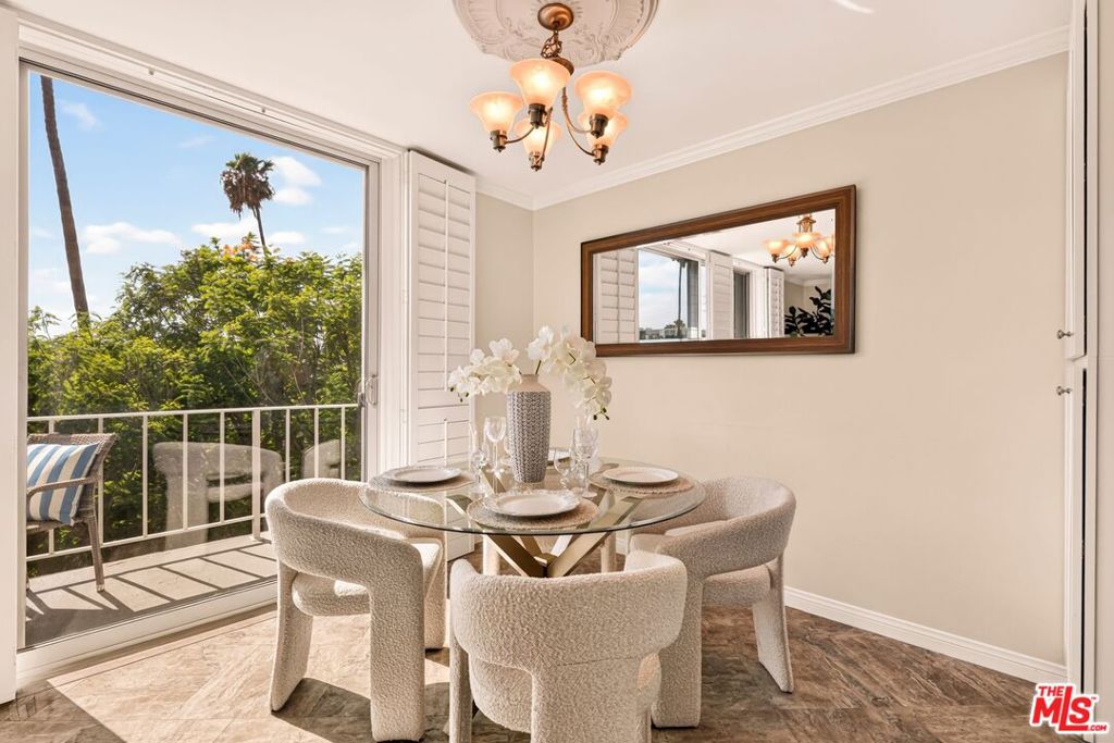 100 S Doheny Drive 402 Property Photo 3