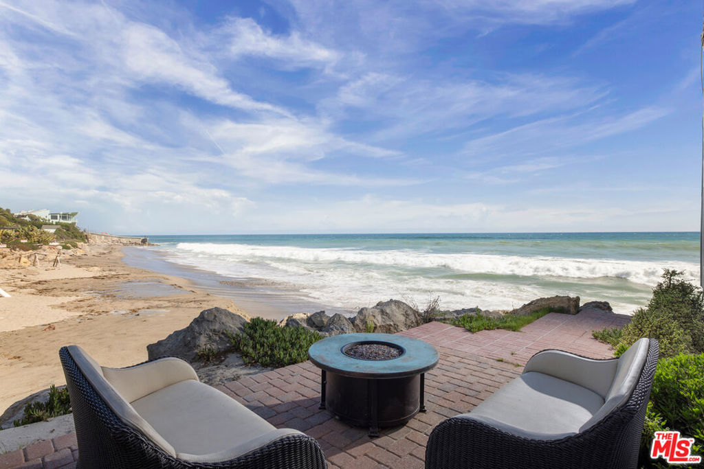 11770 Pacific Coast Highway Q Property Photo 9