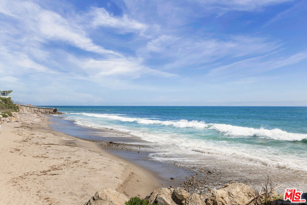 11770 Pacific Coast Highway Q Property Photo 10