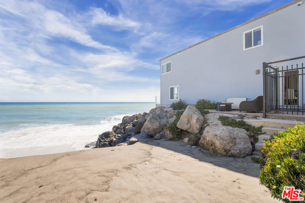 11770 Pacific Coast Highway Q Property Photo 12