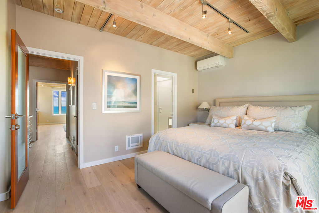 11770 Pacific Coast Highway Q Property Photo 25