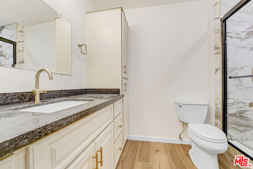 22123 Burbank Boulevard 2 Property Photo 7
