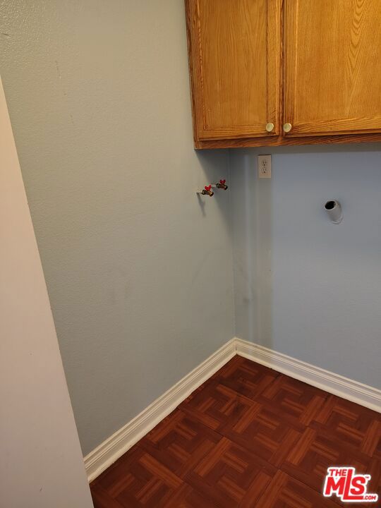 10516 Avalon Boulevard Property Photo 2