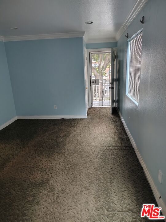 10516 Avalon Boulevard Property Photo 10