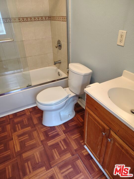 10516 Avalon Boulevard Property Photo 12