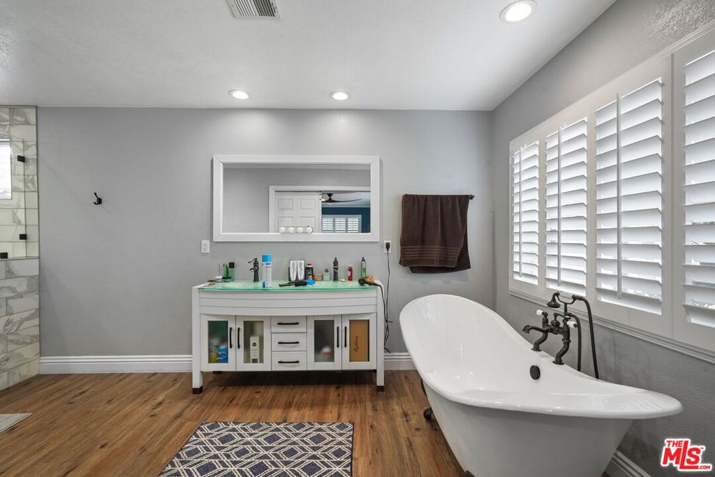 4631 W Avenue M8 Property Photo 31
