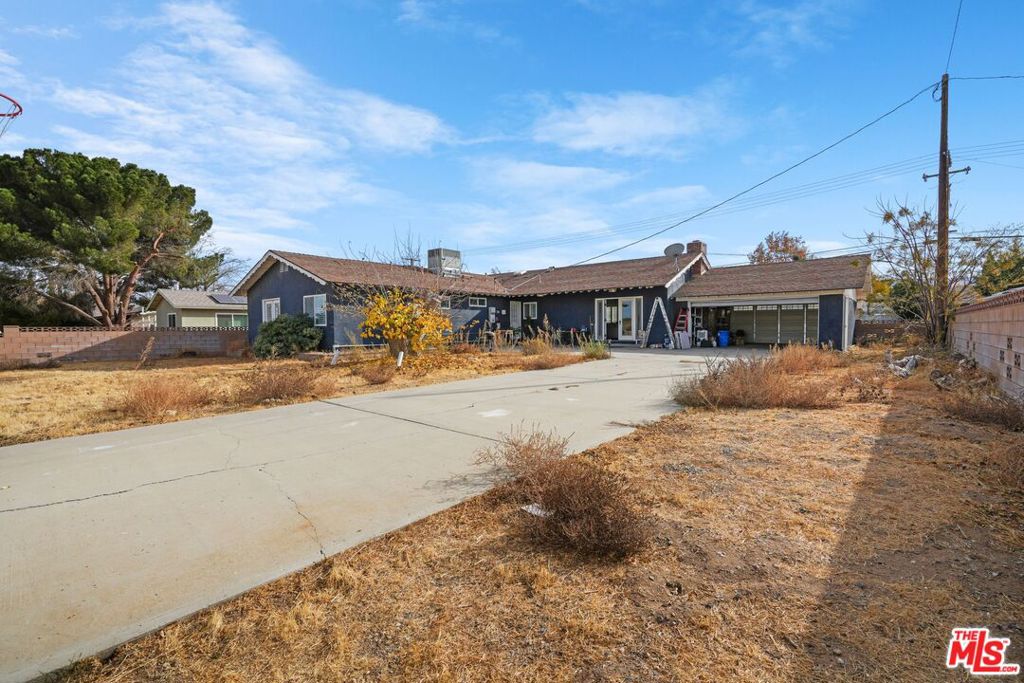 4631 W Avenue M8 Property Photo 40