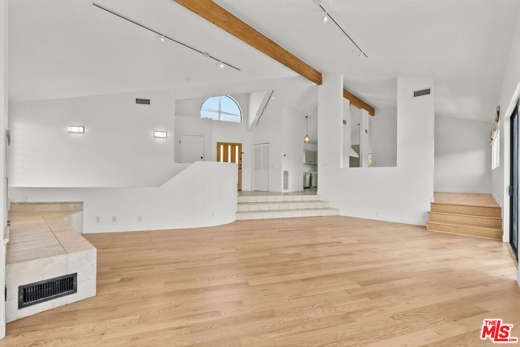 3665 Alta Mesa Drive Property Photo 10