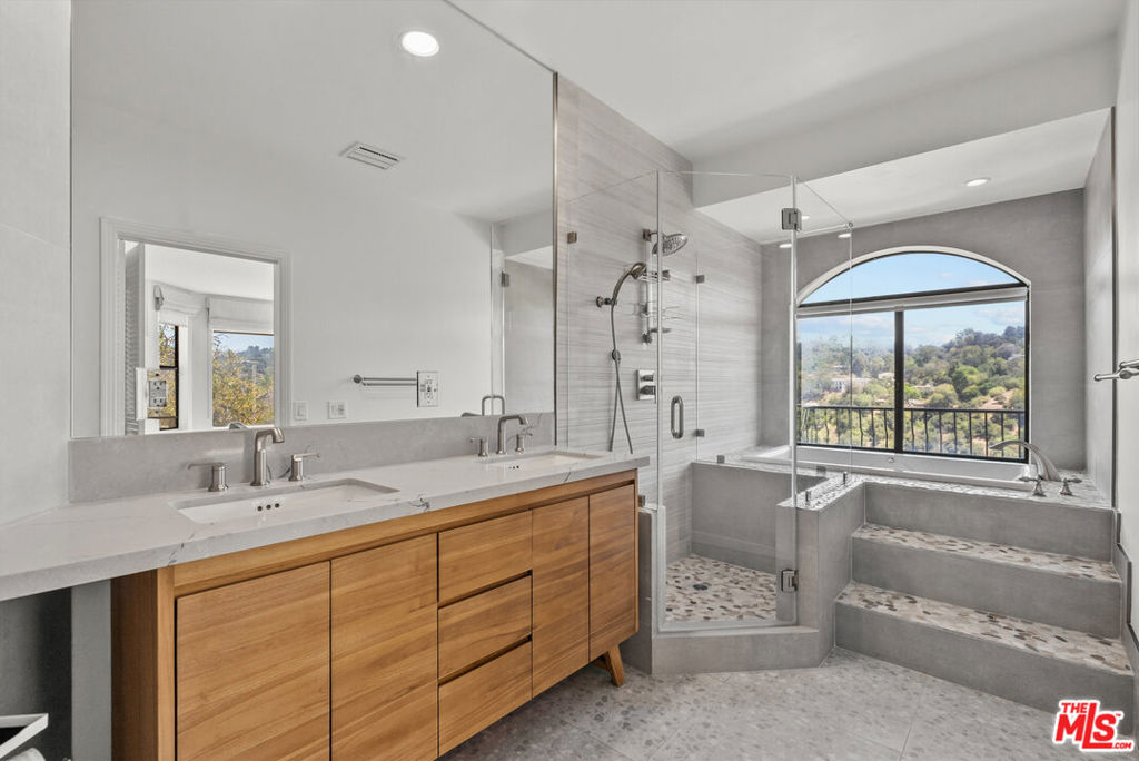 3665 Alta Mesa Drive Property Photo 27