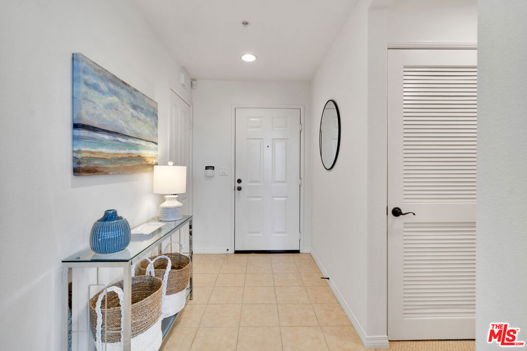 6020 Seabluff Drive 438 Property Photo 11