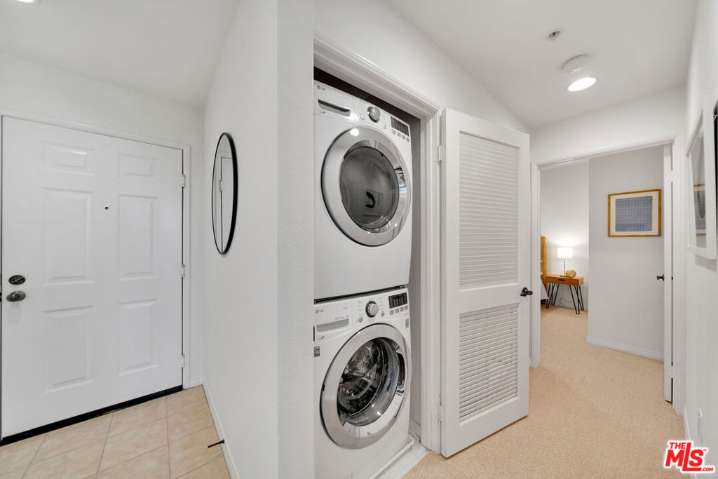 6020 Seabluff Drive 438 Property Photo 18