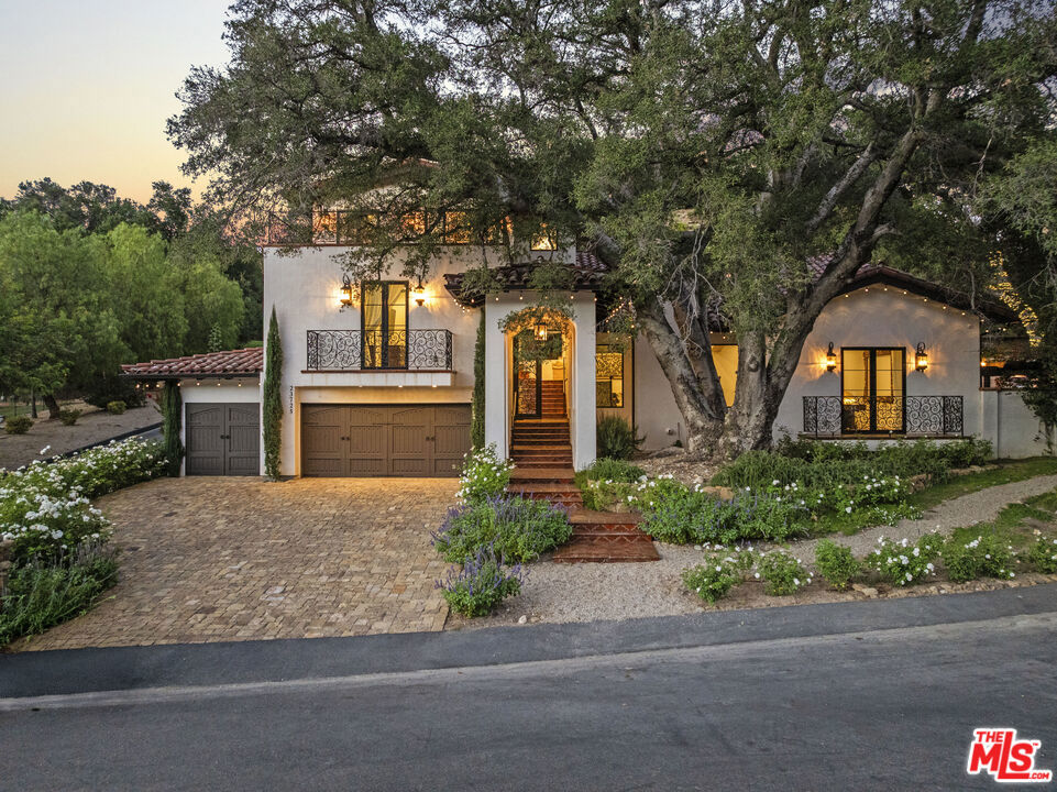 23725 La Salle Canyon Road Property Photo 3