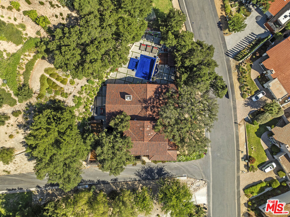 23725 La Salle Canyon Road Property Photo 6