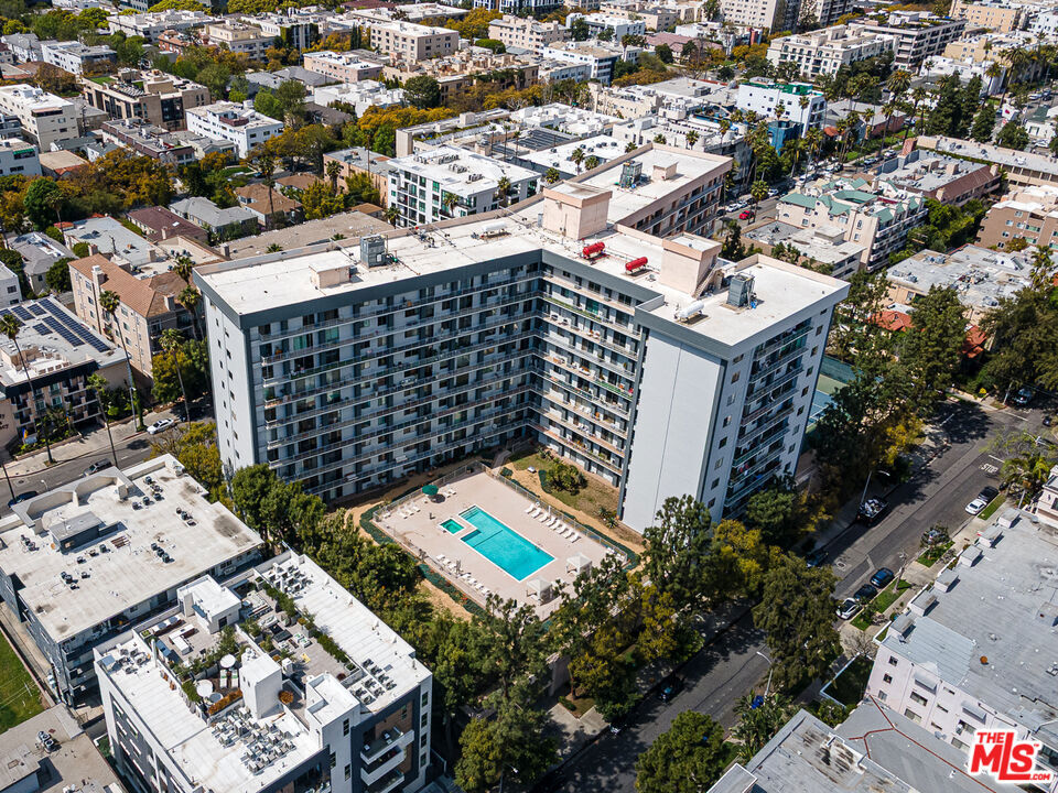100 S Doheny Drive 503 Property Photo 14