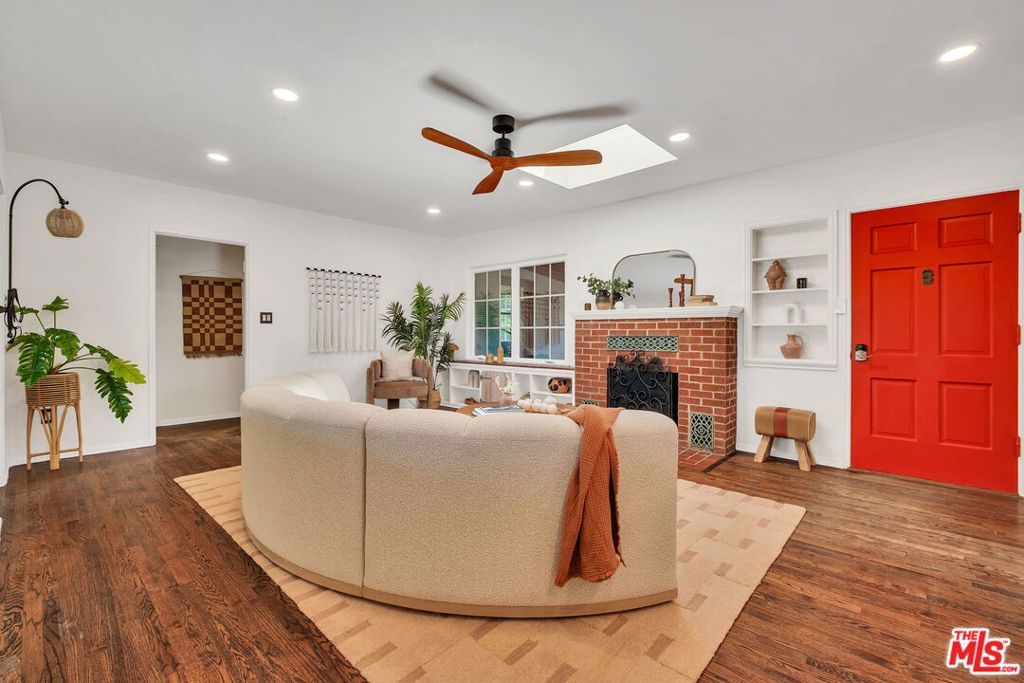 10405 Hillhaven Avenue Property Photo 4