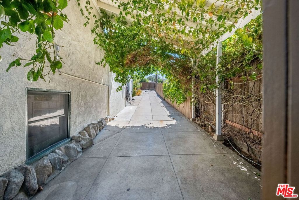10405 Hillhaven Avenue Property Photo 49