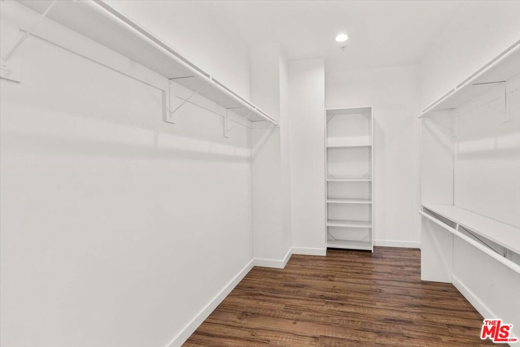5152 Hartwick Street Property Photo 28