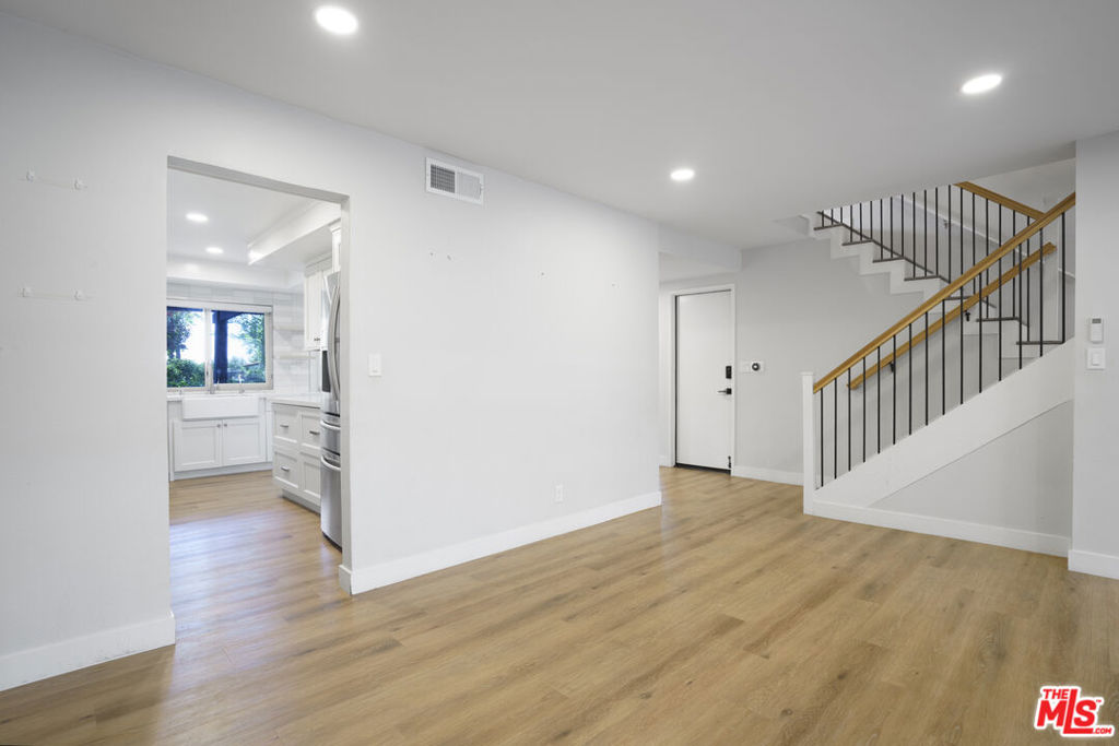 20 Sycamore Lane Property Photo 3