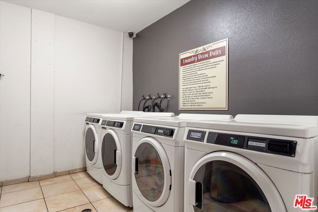 620 S Gramercy Place 327 Property Photo 7
