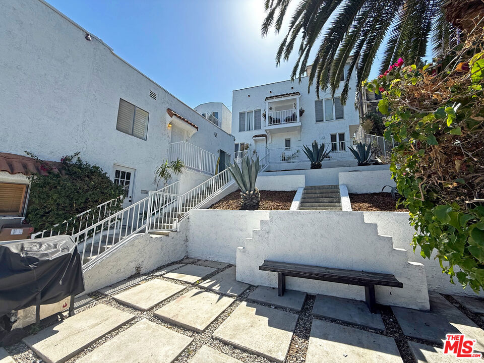 722 Echo Park Avenue Property Photo 9