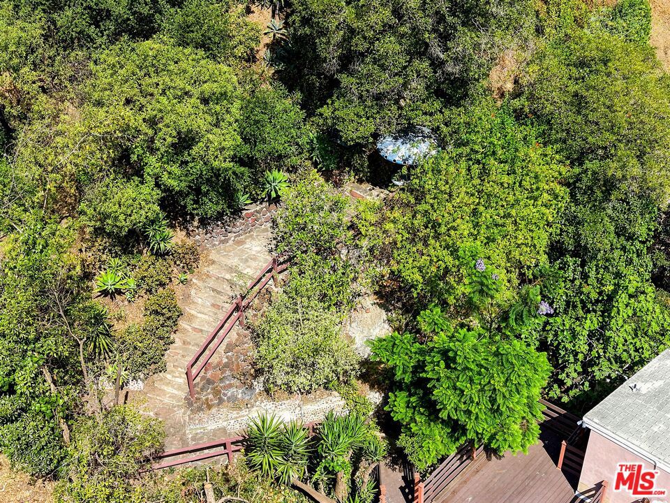 1029 N Beverly Glen Boulevard Property Photo 53