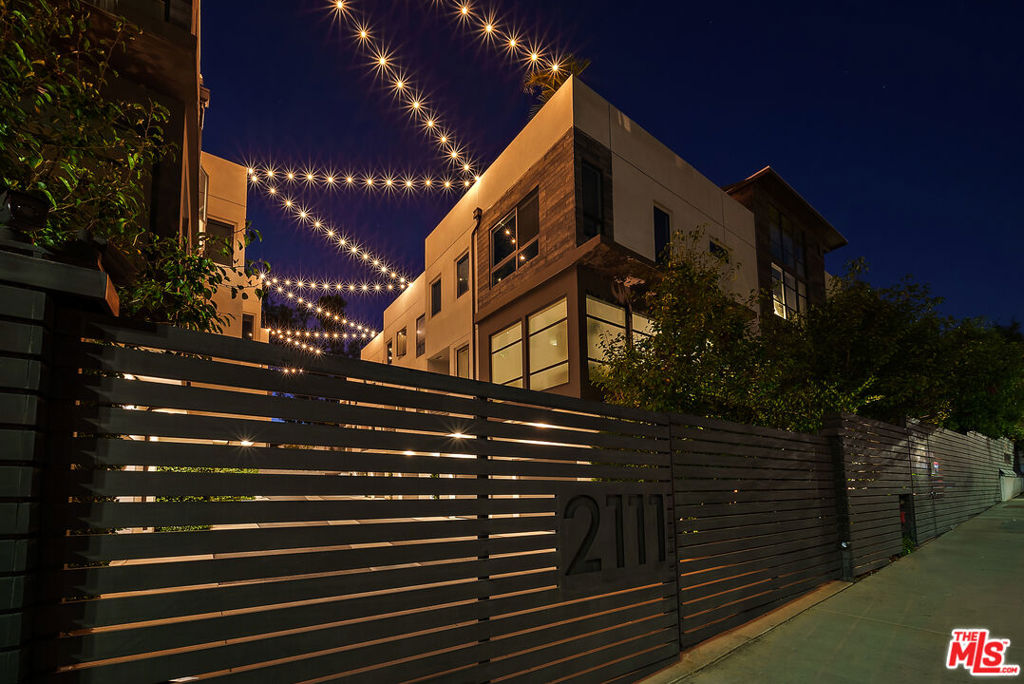 2111 N Cahuenga Boulevard 1 Property Photo 42