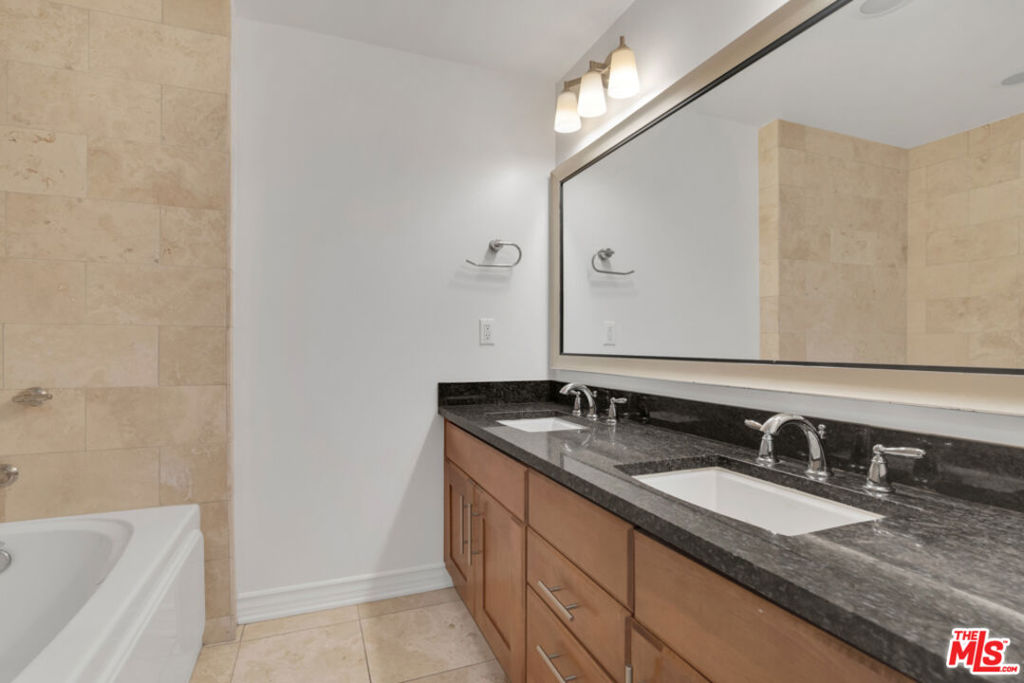 423 Arnaz Drive 102 Property Photo 19