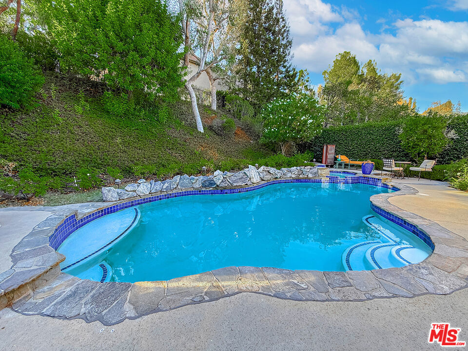 2663 Country Lane Property Photo 23