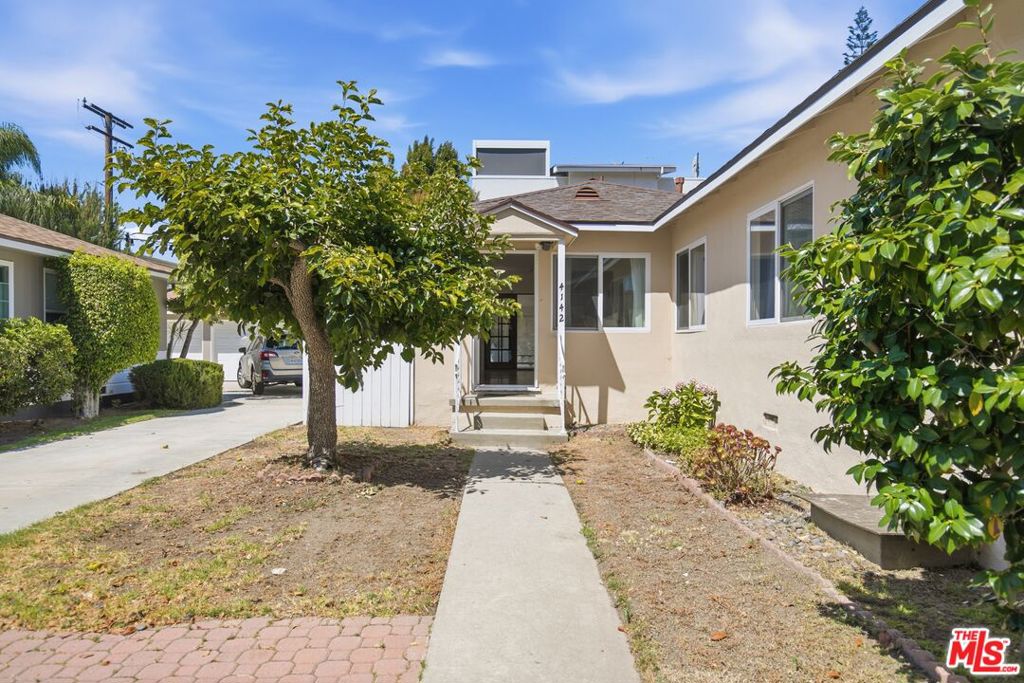4142 Lincoln Avenue Property Photo 1