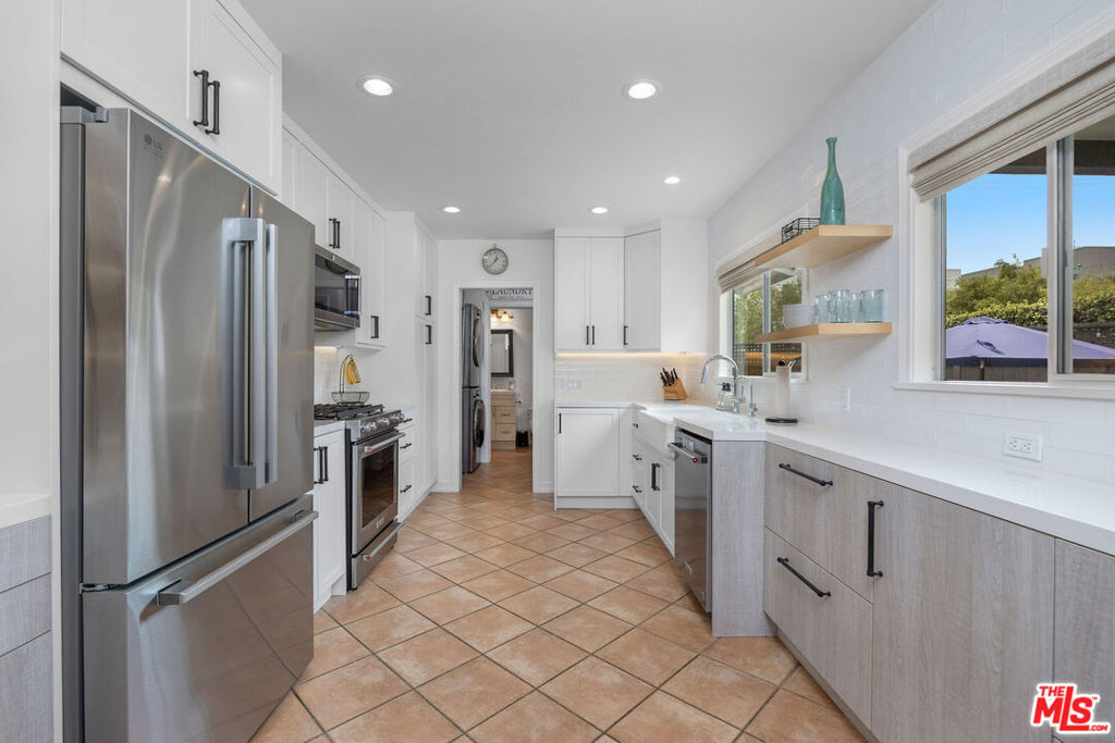 1817 Euclid Street Property Photo 6