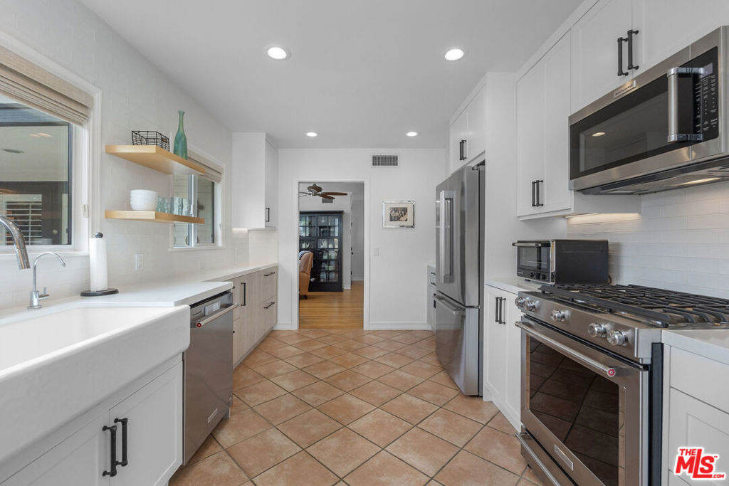 1817 Euclid Street Property Photo 7