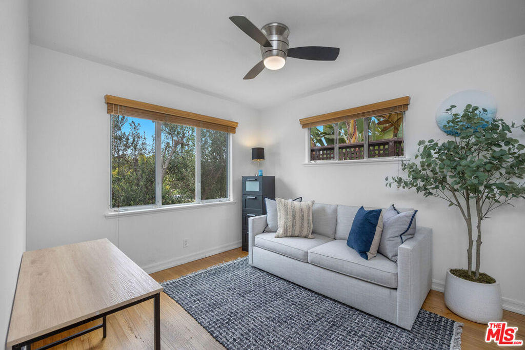 1817 Euclid Street Property Photo 8