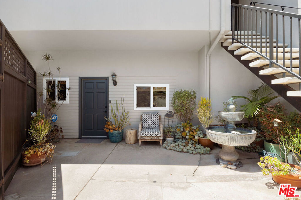 1817 Euclid Street Property Photo 19