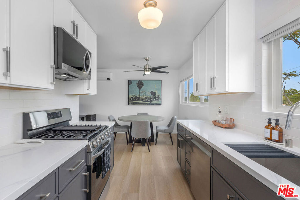 1817 Euclid Street Property Photo 33