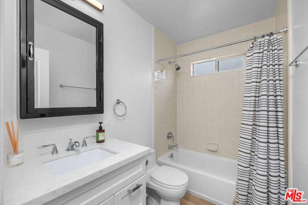 1817 Euclid Street Property Photo 36