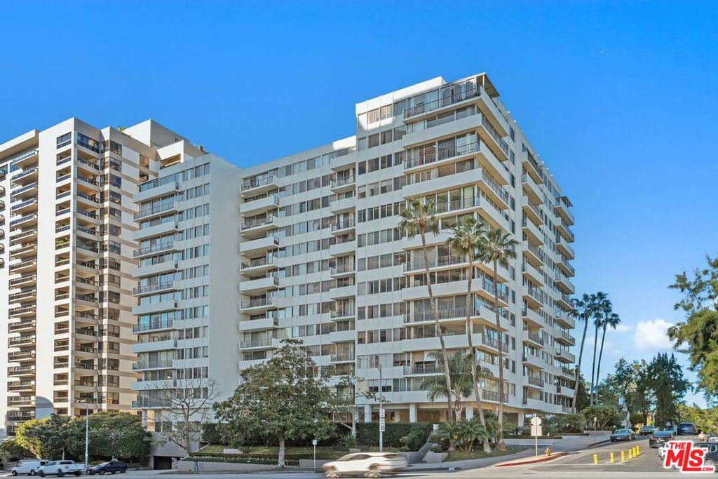 10433 Wilshire Boulevard 602 Property Photo 1
