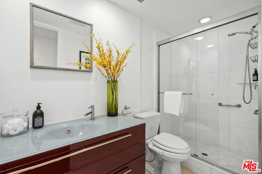 10433 Wilshire Boulevard 602 Property Photo 15