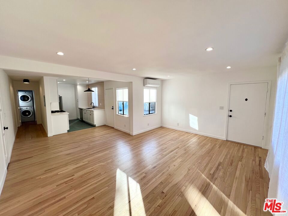 4908 St Elmo Drive Property Photo 9