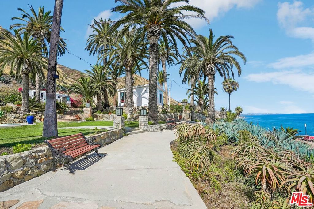 19419 Pacific Coast Highway Property Photo 30