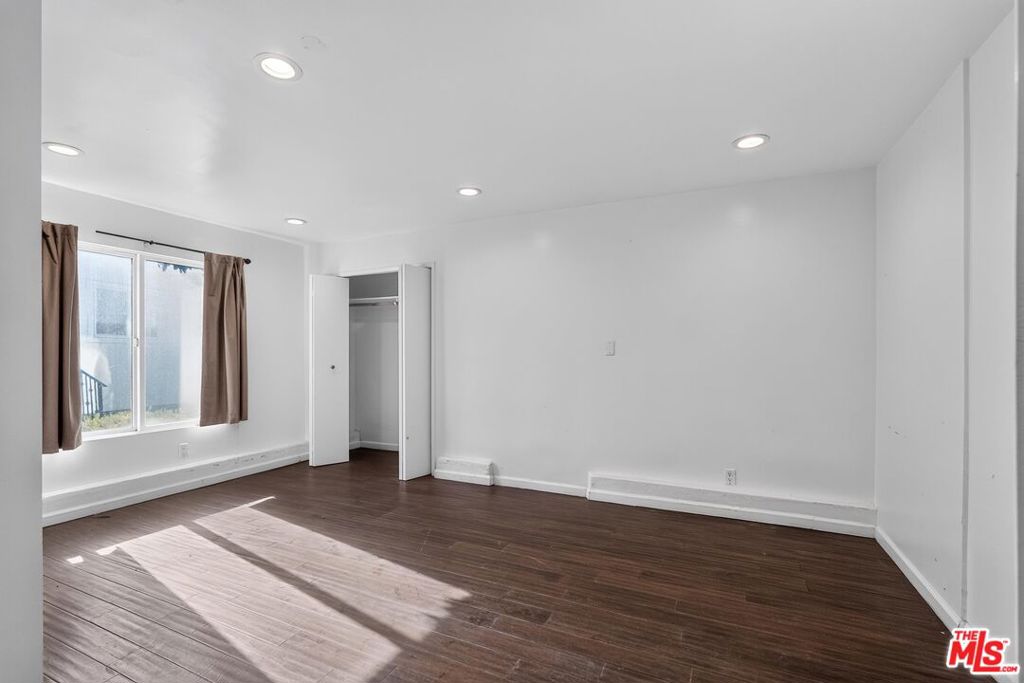 8207 Mulholland Drive Property Photo 17