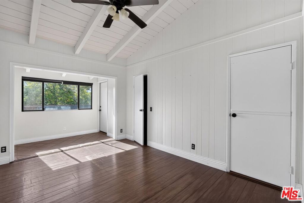 8207 Mulholland Drive Property Photo 24