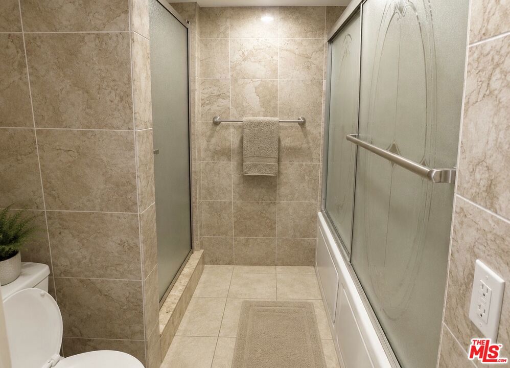 10751 Wilshire Boulevard 607 Property Photo 11