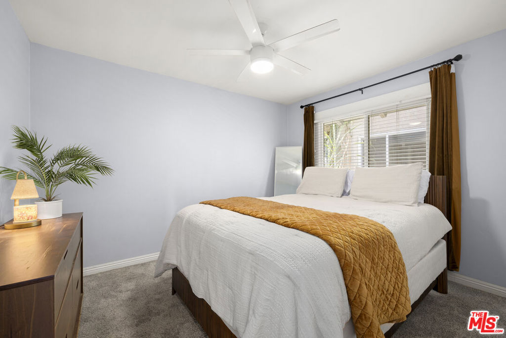 4820 S Van Ness Avenue Property Photo 13