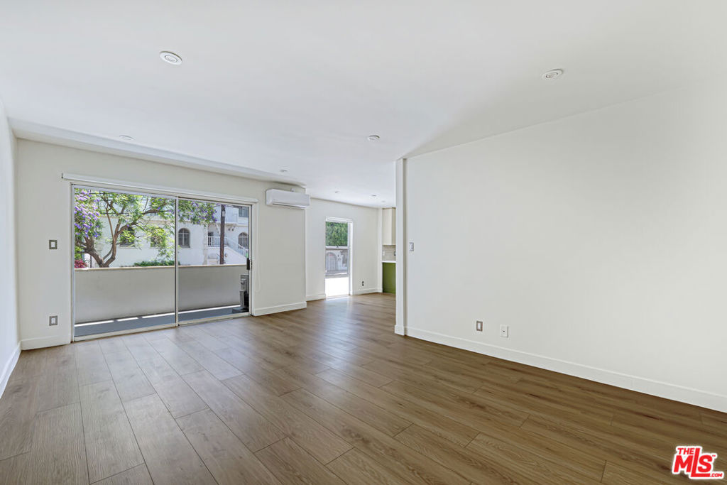 6615 Franklin Avenue Property Photo 10