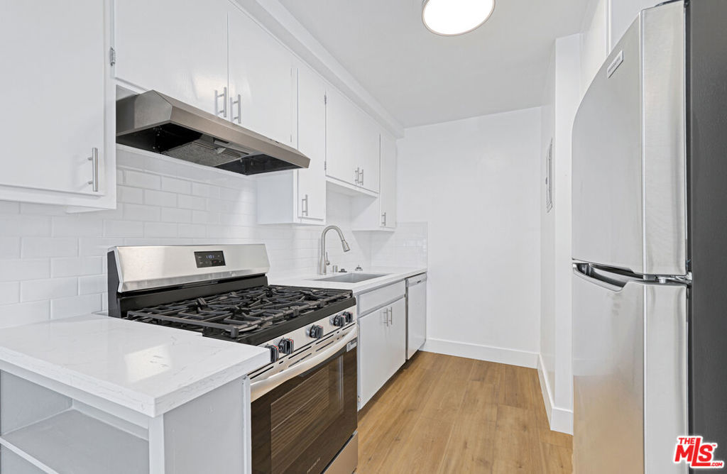 6615 Franklin Avenue Property Photo 14
