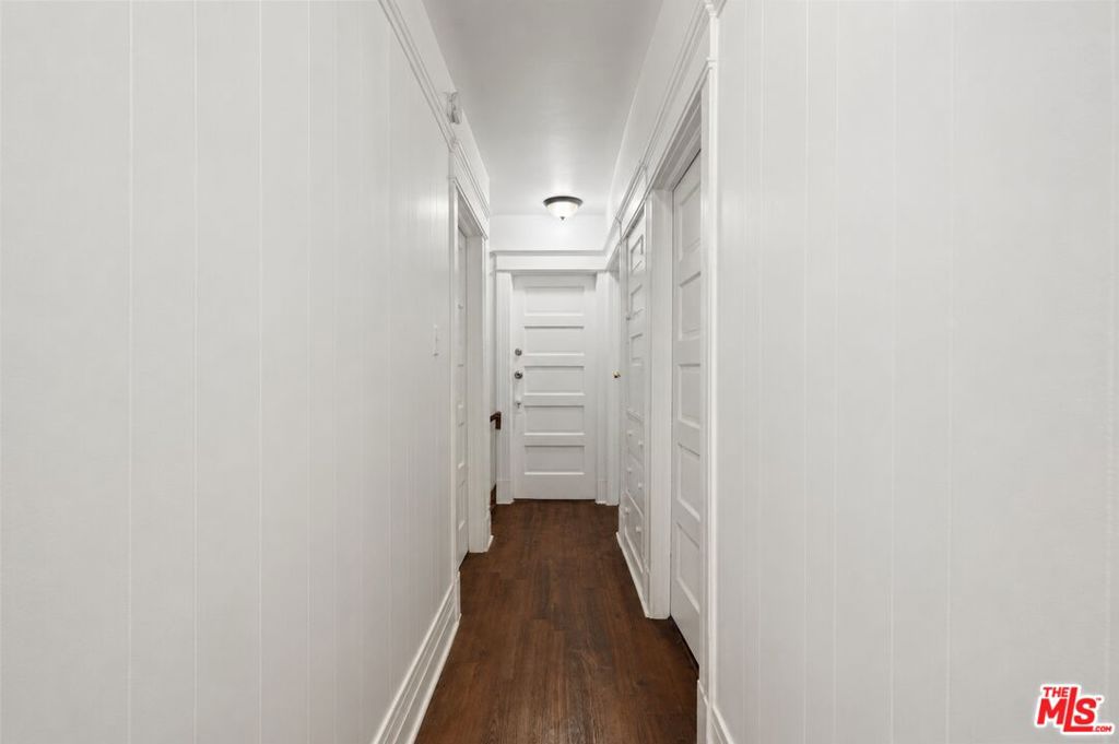 1030 W 20th Street Property Photo 11