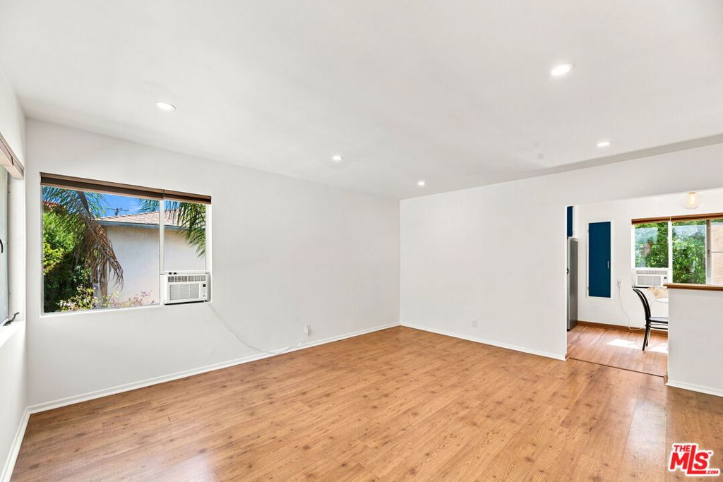 322 Huntley Drive Property Photo 24