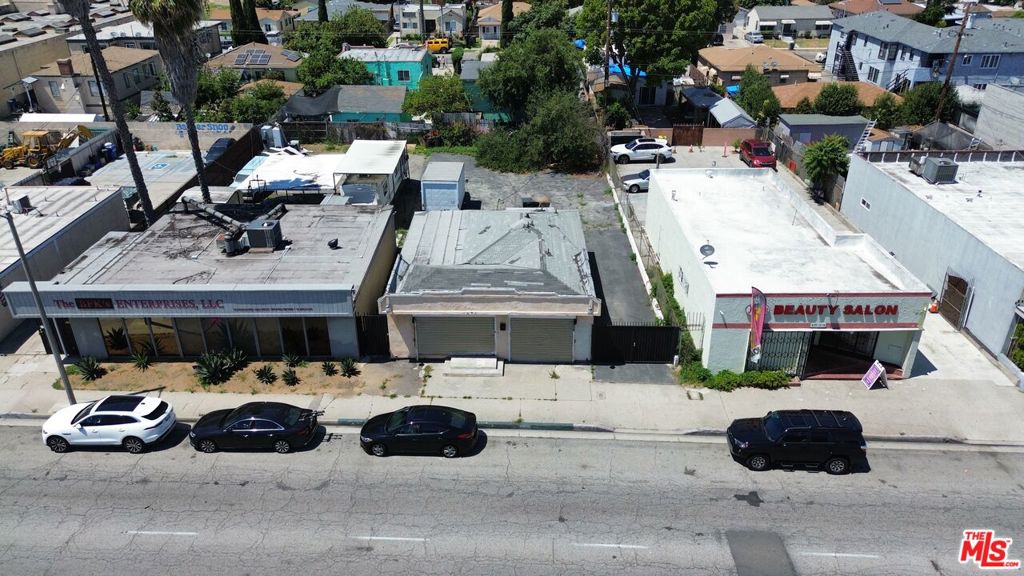 1631 E Compton Boulevard Property Photo 1