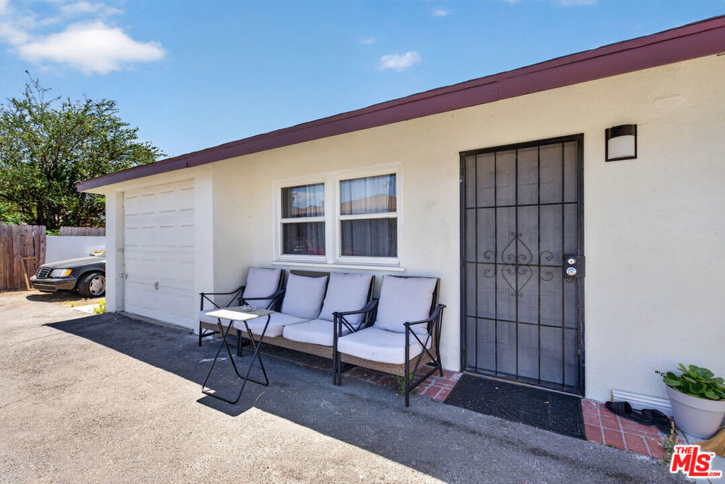 11232 Keswick Street Property Photo 29