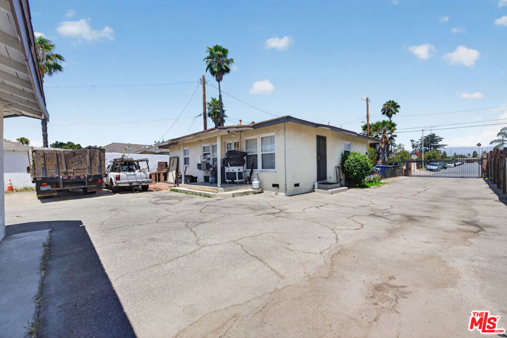 11232 Keswick Street Property Photo 32